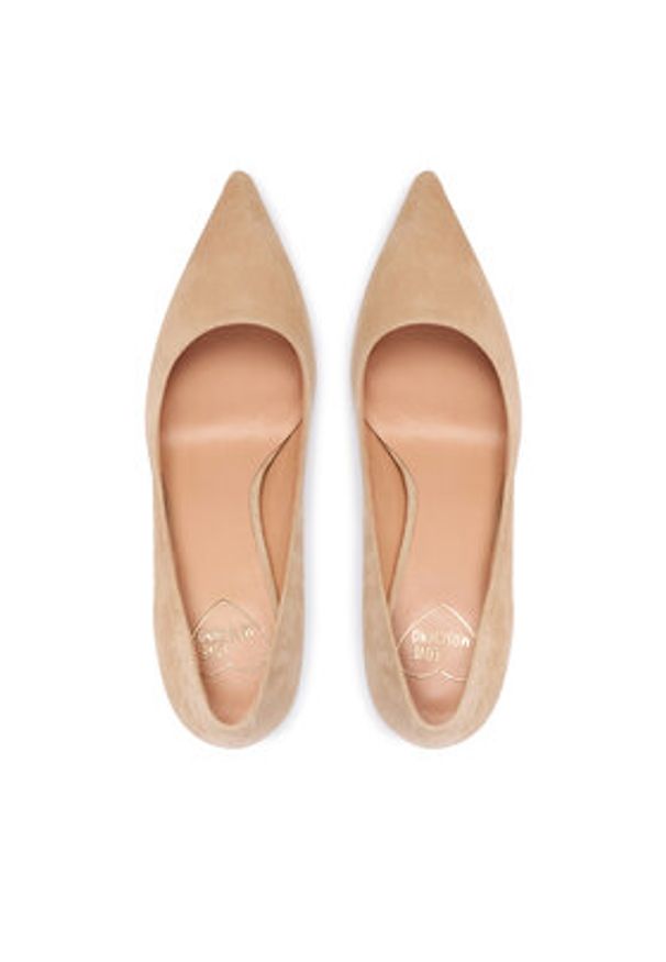 Love Moschino - LOVE MOSCHINO Szpilki JA10459G0NJA0104 Beżowy. Kolor: beżowy. Materiał: zamsz, skóra. Obcas: na szpilce