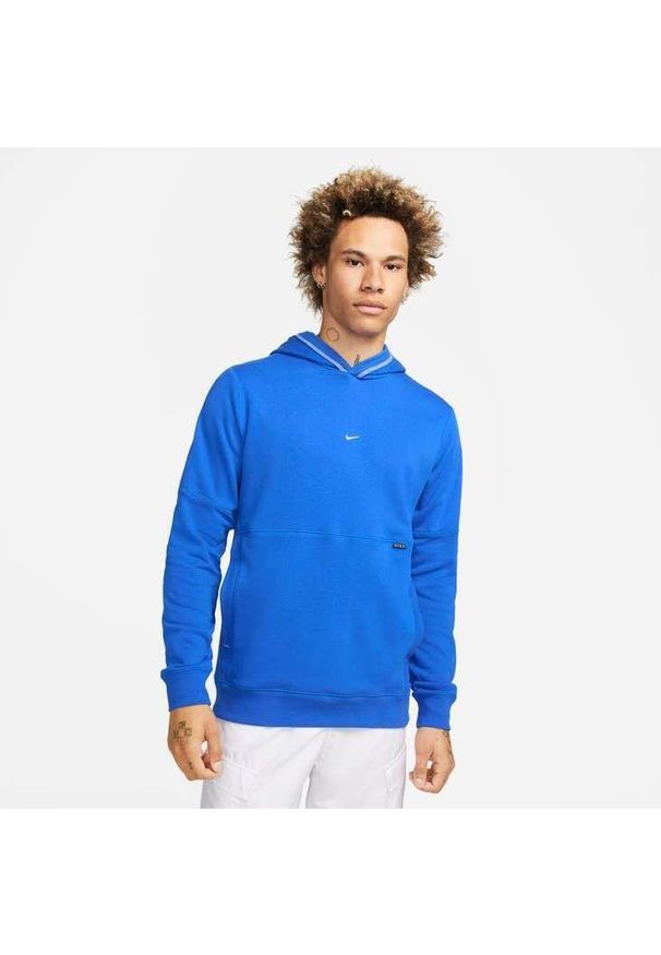 Bluza sportowa męska Nike NK Strike 22 PO Hoody M. Typ kołnierza: kaptur. Kolor: biały, wielokolorowy, niebieski. Styl: sportowy