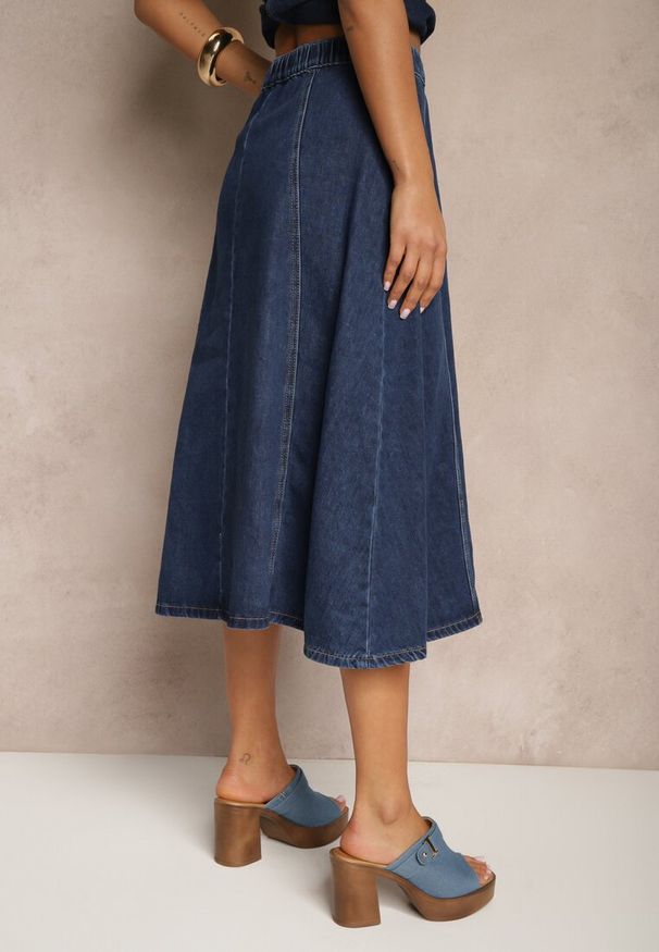 Renee - Granatowa Bawełniana Spódnica Jeansowa o Rozkloszowanym Kroju Bialitta. Kolor: niebieski. Materiał: jeans, bawełna