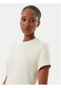 Guess Sukienka codzienna V6GK07 K3002 Écru Regular Fit. Okazja: na co dzień. Kolor: kremowy. Materiał: wiskoza. Typ sukienki: proste. Styl: casual #2