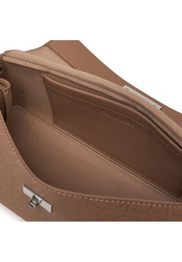 Calvin Klein Torebka Ck Push Shoulder Bag K60K612143 Brązowy. Kolor: brązowy. Materiał: skórzane