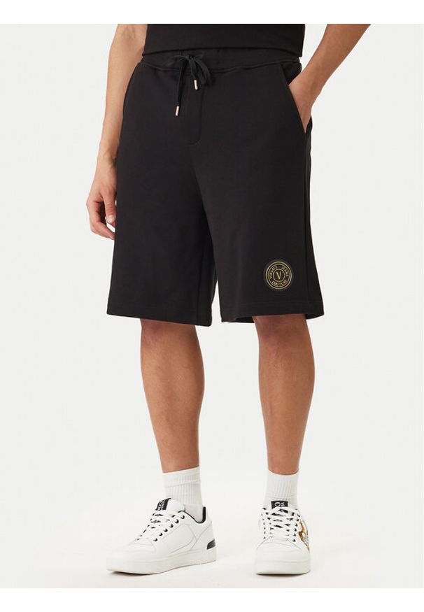 Versace Jeans Couture Szorty sportowe 80GADT03 CF01T Czarny Regular Fit. Kolor: czarny. Materiał: bawełna. Styl: sportowy