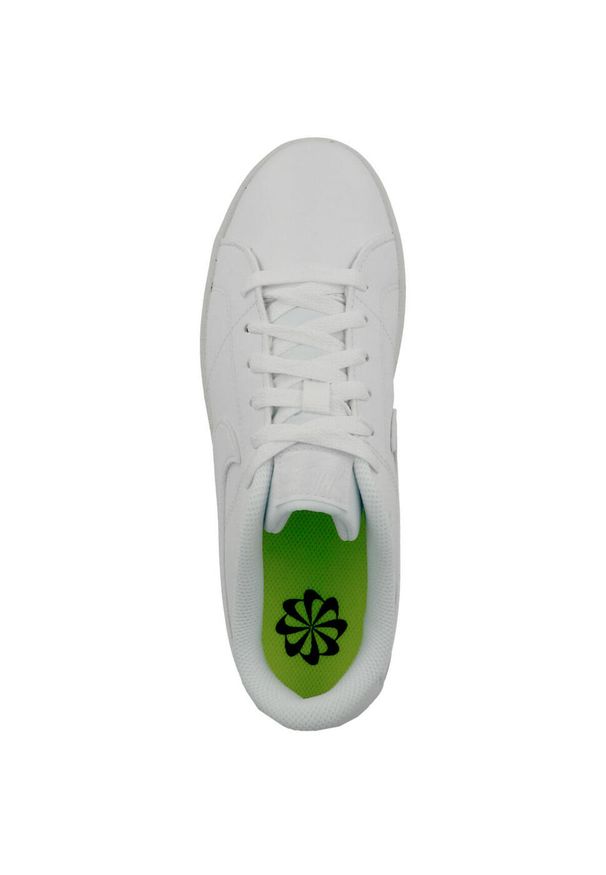 Buty do chodzenia damskie Nike 101 Court Royale. Kolor: biały, wielokolorowy, beżowy. Materiał: tkanina, materiał, skóra, syntetyk. Sezon: lato. Model: Nike Court. Sport: turystyka piesza