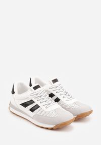 Born2be - Białe Casualowe Sneakersy z Siateczkowymi Wstawkami Kassadina. Okazja: na co dzień. Kolor: biały. Materiał: jeans #9