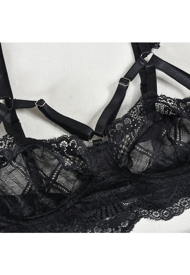 Intica - Komplet bielizny tiulowej z koronką na wyjątkowe okazje Alise. Kolor: niebieski. Materiał: koronka, tiul. Wzór: koronka