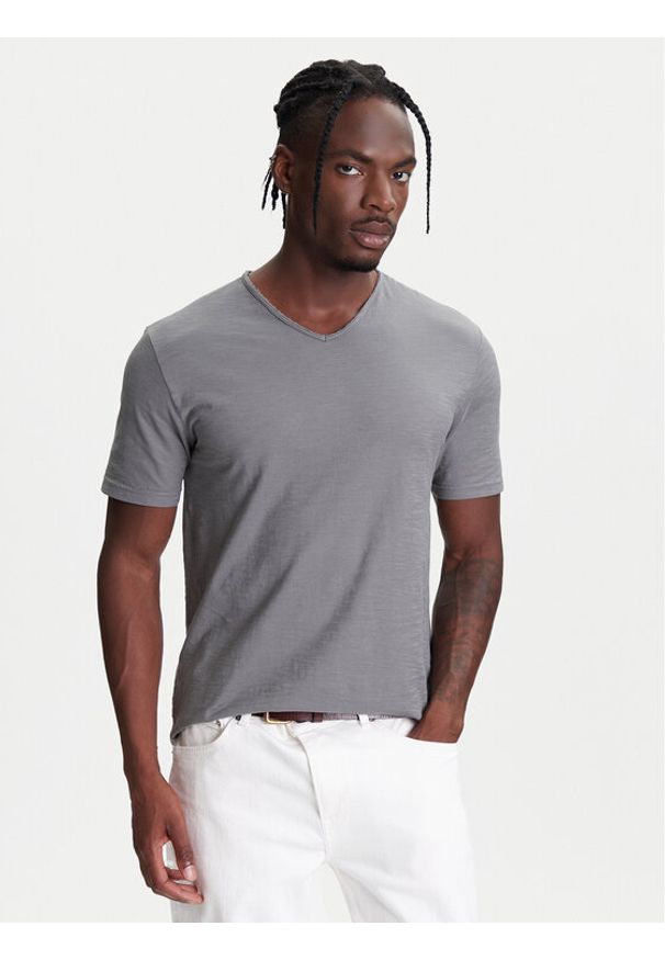 United Colors of Benetton - United Colors Of Benetton T-Shirt 3JE1J4264 Szary Regular Fit. Kolor: szary. Materiał: bawełna