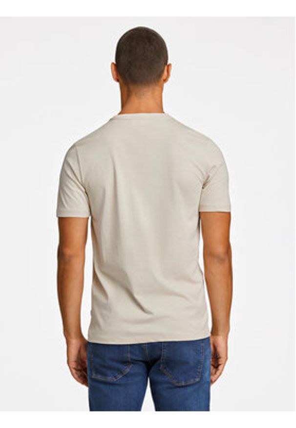 Lindbergh T-Shirt 30-400200 Beżowy Relaxed Fit. Kolor: beżowy. Materiał: bawełna