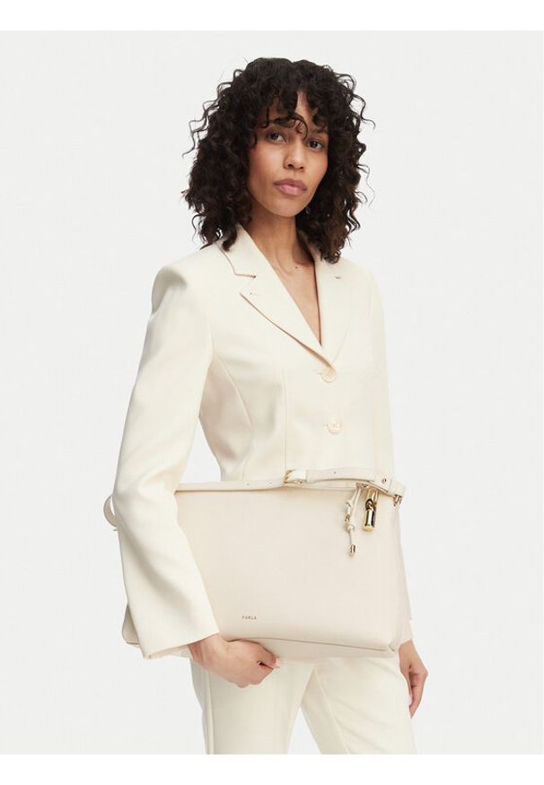 Furla Torebka Debby M WB02006 BX3353 CN PNN00 Biały. Kolor: biały. Materiał: skórzane