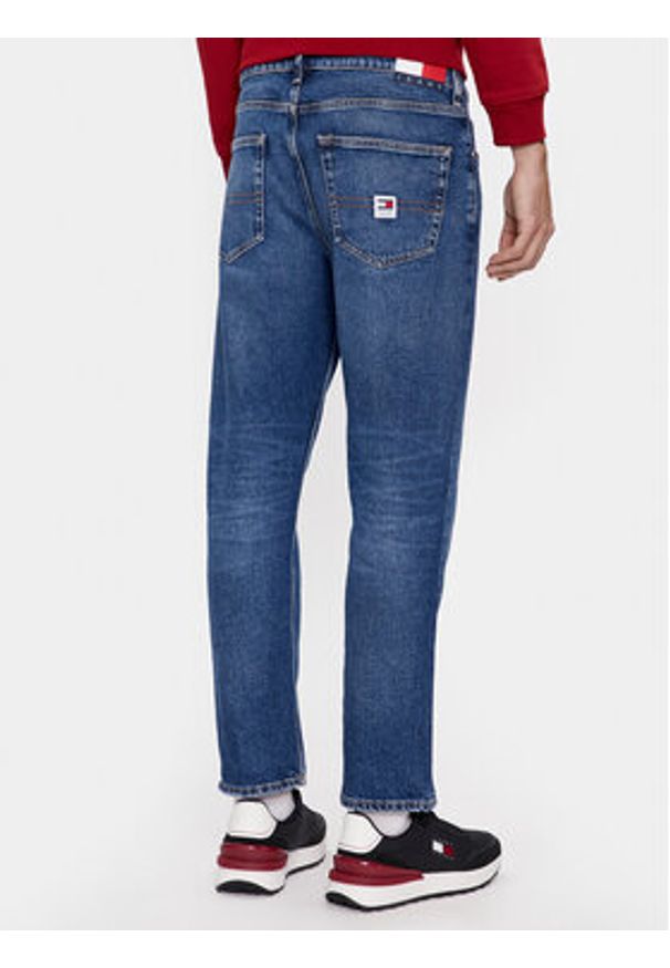 Tommy Jeans Jeansy DM0DM18174 Granatowy Tapered Fit. Kolor: niebieski