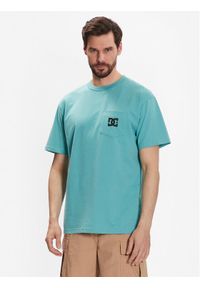 DC T-Shirt Star Pocket ADYZT05043 Niebieski Relaxed Fit. Kolor: niebieski. Materiał: bawełna