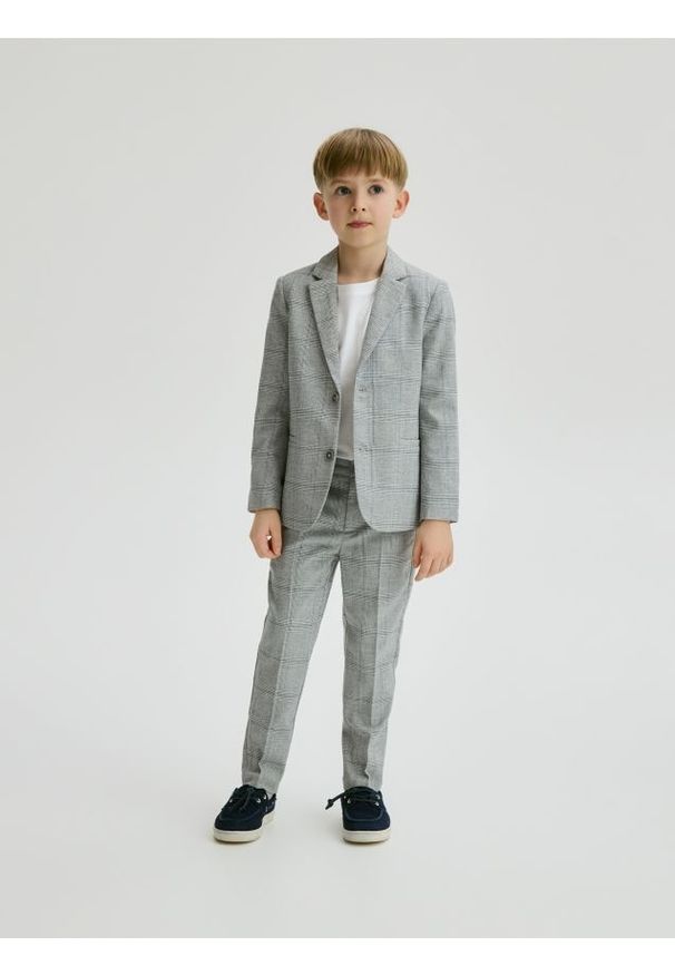 Reserved - Eleganckie spodnie - jasnoszary. Kolor: szary. Materiał: tkanina, wiskoza. Styl: elegancki