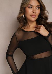 Renee - Czarna Mini Sukienka Rozkloszowana z Siateczką Perintema. Okazja: na co dzień. Kolor: czarny. Materiał: skóra. Typ sukienki: rozkloszowane. Styl: elegancki, casual. Długość: mini #5