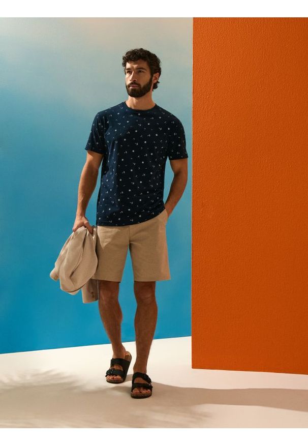 Sinsay - Bawełniana koszulka ze wzorem - granatowy. Kolor: niebieski. Materiał: bawełna