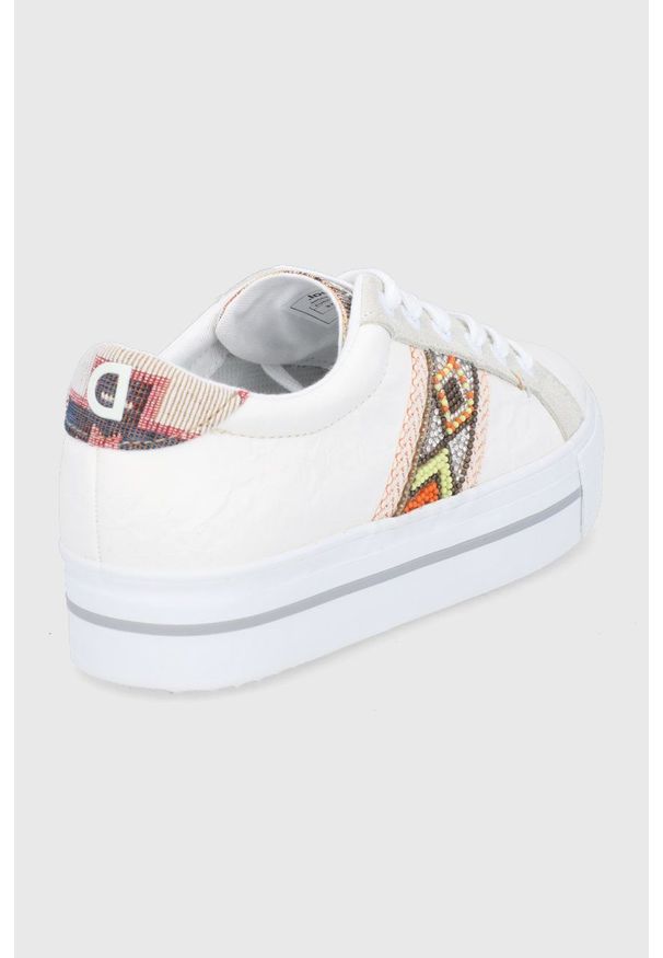 Desigual - Buty. Nosek buta: okrągły. Zapięcie: sznurówki. Kolor: beżowy. Materiał: guma. Obcas: na platformie