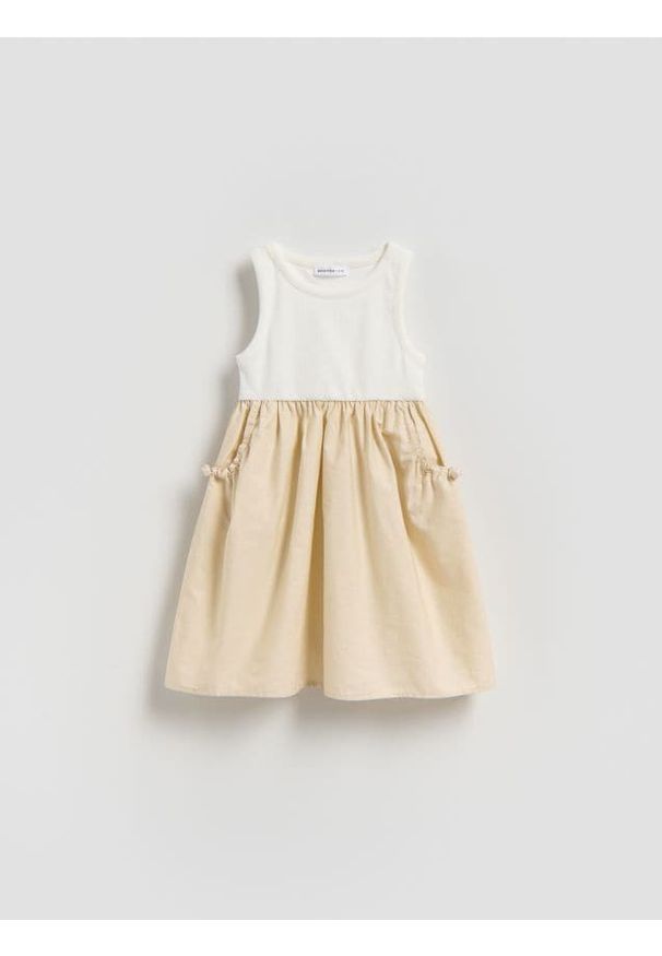 Reserved - Bawełniana sukienka - beżowy. Kolor: beżowy. Materiał: bawełna