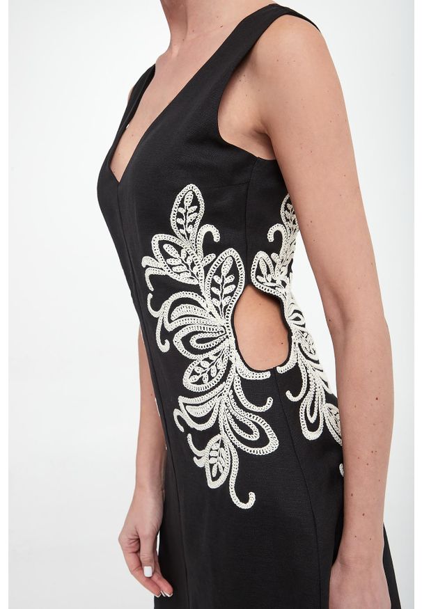 Twinset U&B - Sukienka lniana mini TWINSET U&B. Materiał: len. Długość: mini