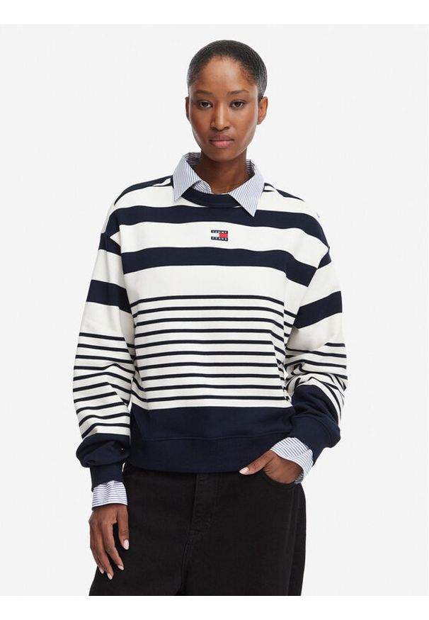 Tommy Jeans Bluza DW0DW22824 Granatowy Regular Fit. Kolor: niebieski. Materiał: bawełna