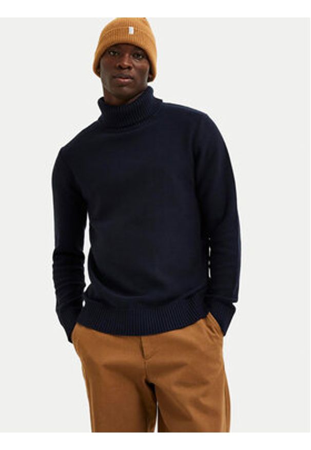 Selected Homme Golf 16086644 Granatowy Regular Fit. Typ kołnierza: golf. Kolor: niebieski. Materiał: bawełna
