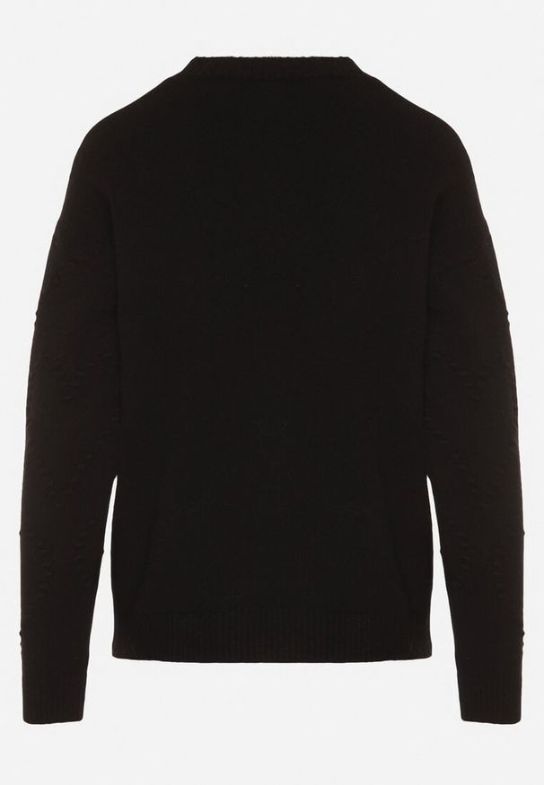 Born2be - Czarny Sweter Ozdobiony Motywem Serc Unisae. Okazja: na co dzień. Kolor: czarny. Materiał: jeans. Wzór: aplikacja. Styl: casual