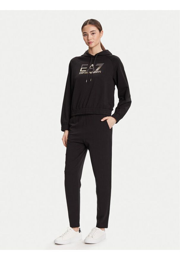 EA7 Emporio Armani Dres 7W000687 AF12502 UC001 Czarny Regular Fit. Kolor: czarny. Materiał: bawełna