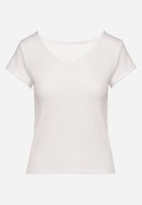 Born2be - Biały T-shirt z Wiskozą z Prążkowanej Dzianiny Ralendria. Okazja: na co dzień. Typ kołnierza: dekolt w serek. Kolor: biały. Materiał: dzianina, wiskoza, prążkowany. Wzór: aplikacja, prążki. Styl: klasyczny, casual #4