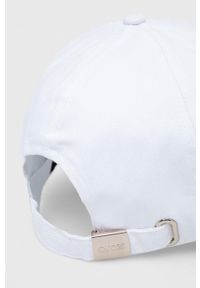 Guess czapka z daszkiem kolor biały z aplikacją. Kolor: biały. Wzór: aplikacja #2
