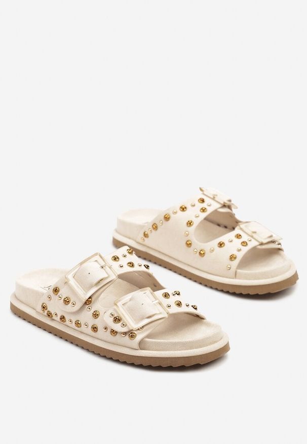 Born2be - Beżowe Klapki z Klamrami i Ozdobnymi Aplikacjami Ellinae. Okazja: na co dzień. Kolor: beżowy. Wzór: aplikacja. Styl: elegancki, casual