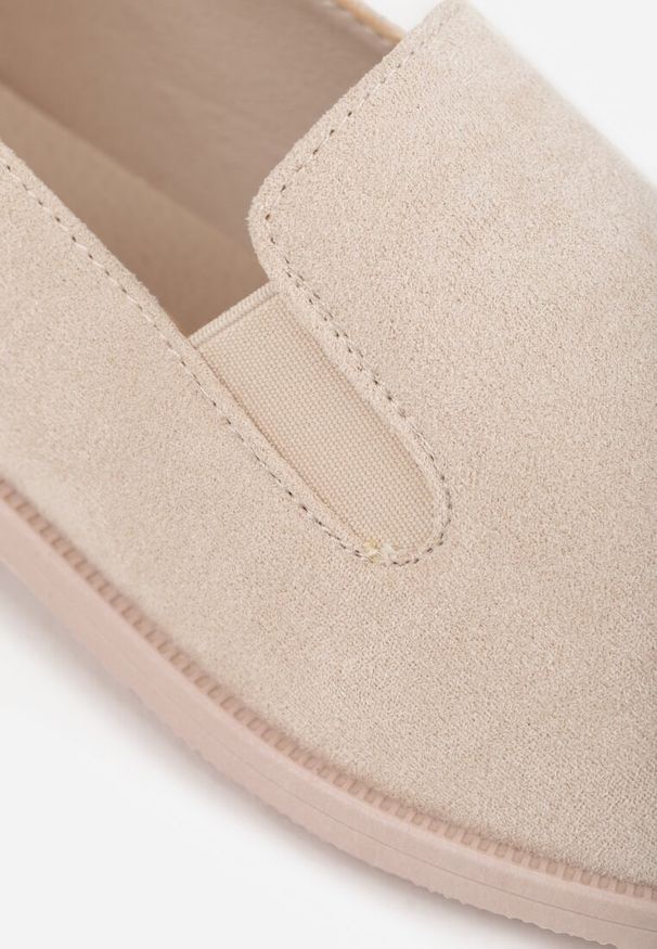 Renee - Beżowe Eleganckie Mokasyny z Ekozamszu Wiallara. Okazja: na co dzień. Kolor: beżowy. Wzór: gładki. Obcas: na obcasie. Styl: elegancki. Wysokość obcasa: niski