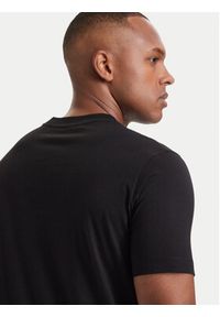 Karl Lagerfeld - KARL LAGERFELD T-Shirt 755060 564242 Czarny Regular Fit. Typ kołnierza: dekolt w karo. Kolor: czarny. Materiał: bawełna #5