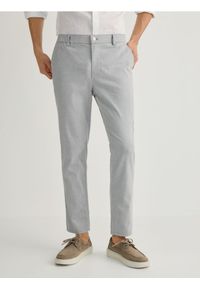 Reserved - Spodnie chino slim - jasnoszary. Kolor: szary. Materiał: bawełna #1