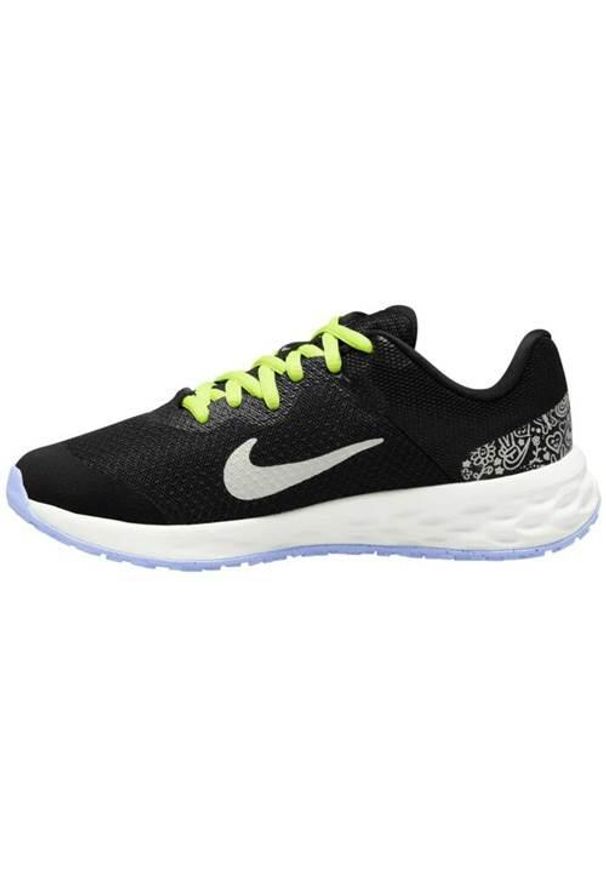 Buty do biegania dla dzieci Nike Revolution 6 NN JP GS. Zapięcie: sznurówki. Kolor: żółty, wielokolorowy. Materiał: materiał, tkanina. Szerokość cholewki: normalna. Model: Nike Revolution