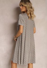 Renee - Zielono-Beżowa Sukienka Mini z Wiskozy z Rozkloszowanym Dołem Lontassa. Kolor: zielony. Materiał: wiskoza. Sezon: lato. Długość: mini #4