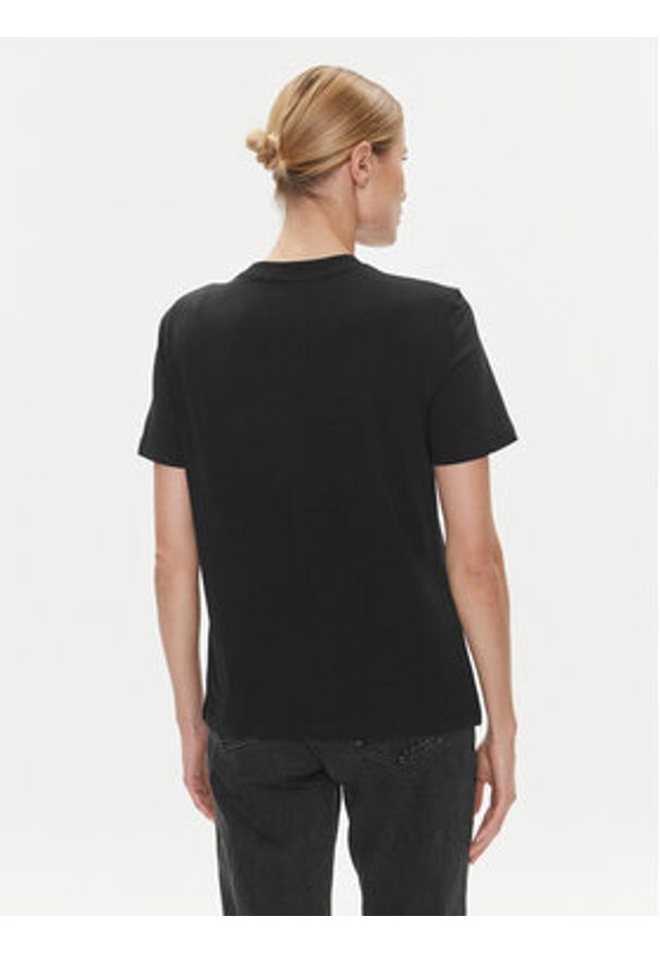 Calvin Klein Jeans T-Shirt J20J223226 Czarny Regular Fit. Kolor: czarny. Materiał: bawełna