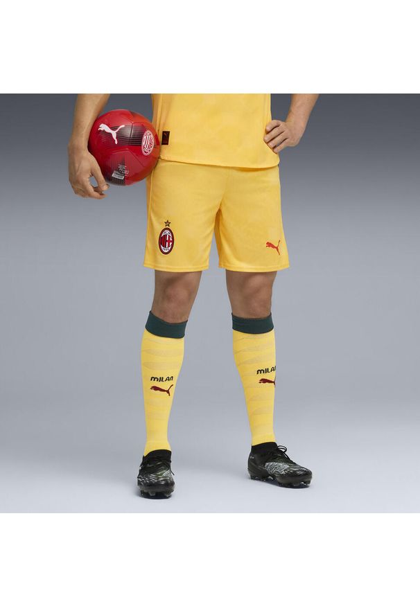 Puma - Męskie szorty AC Milan 25/26 PUMA Sunny Yellow Dark Myrtle Green. Kolor: zielony, wielokolorowy, żółty. Materiał: tkanina. Sport: piłka nożna
