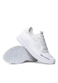 Sneakersy męskie białe Armani Exchange XUX128 XV548 00152. Kolor: biały