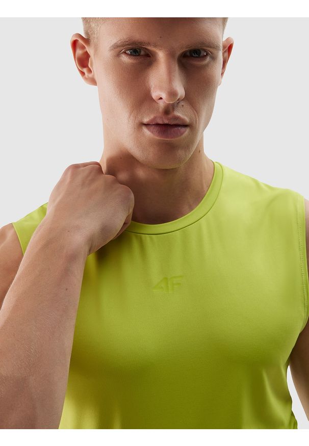 4f - 4F Tank top treningowy regular z materiału z recyklingu męski - soczysta zieleń L. Kolor: zielony. Materiał: materiał. Wzór: gładki, jednolity, ze splotem. Sport: fitness