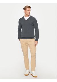Tommy Jeans Sweter Essential DM0DM19429 Szary Slim Fit. Kolor: szary. Materiał: bawełna
