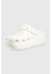 Crocs klapki dziecięce kolor biały. Nosek buta: okrągły. Kolor: biały. Materiał: materiał. Wzór: gładki. Obcas: na platformie #4