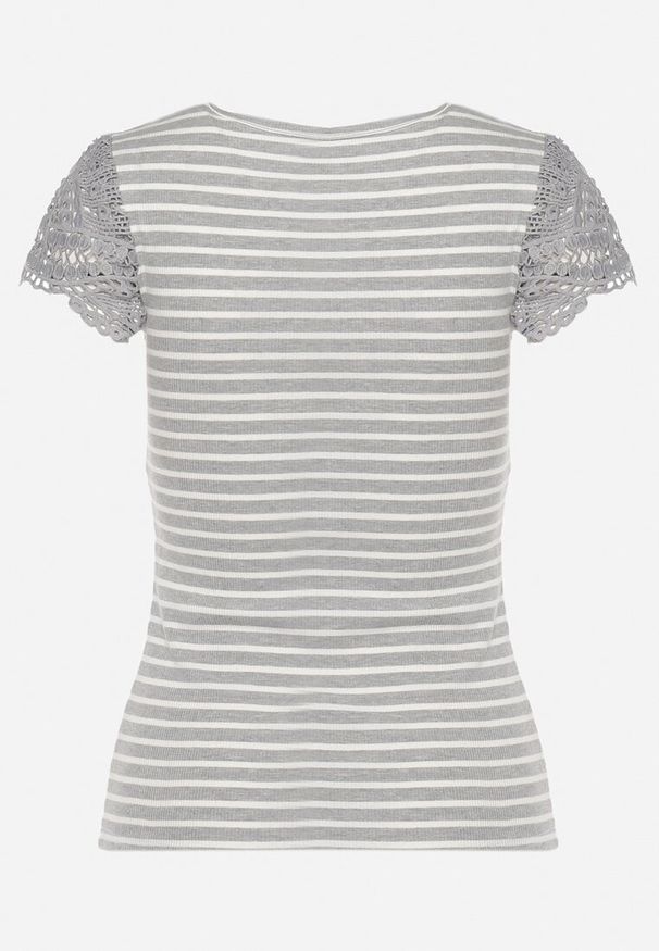 Born2be - Szary Bawełniany T-shirt z Prążkowanego Materiału z Koronkowym Dekoltem i Rękawkami Hyacintia. Okazja: na co dzień, na randkę. Kolor: szary. Materiał: prążkowany, materiał, bawełna, koronka. Długość rękawa: krótki rękaw. Długość: krótkie. Styl: casual