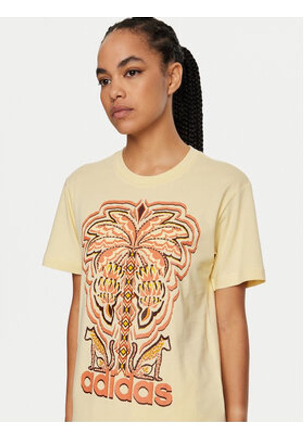 Adidas - adidas T-Shirt FARM Rio Graphic IV9759 Żółty Regular Fit. Kolor: żółty. Materiał: bawełna