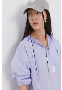 Adidas - adidas Kurtka damska kolor fioletowy przejściowa. Kolor: fioletowy. Materiał: poliester. Długość: krótkie
