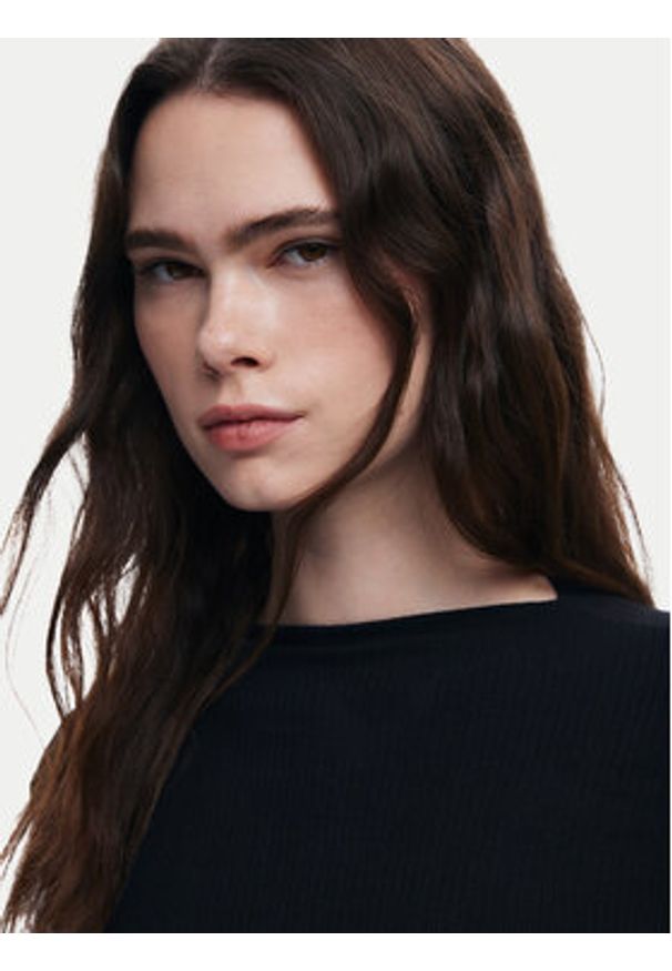 Desigual Sukienka codzienna 25SWVKX1 Czarny Slim Fit. Okazja: na co dzień. Kolor: czarny. Materiał: wiskoza. Typ sukienki: proste. Styl: casual