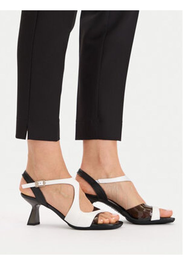 Hispanitas Sandały Danielle HV253913 Biały. Kolor: biały. Materiał: skóra