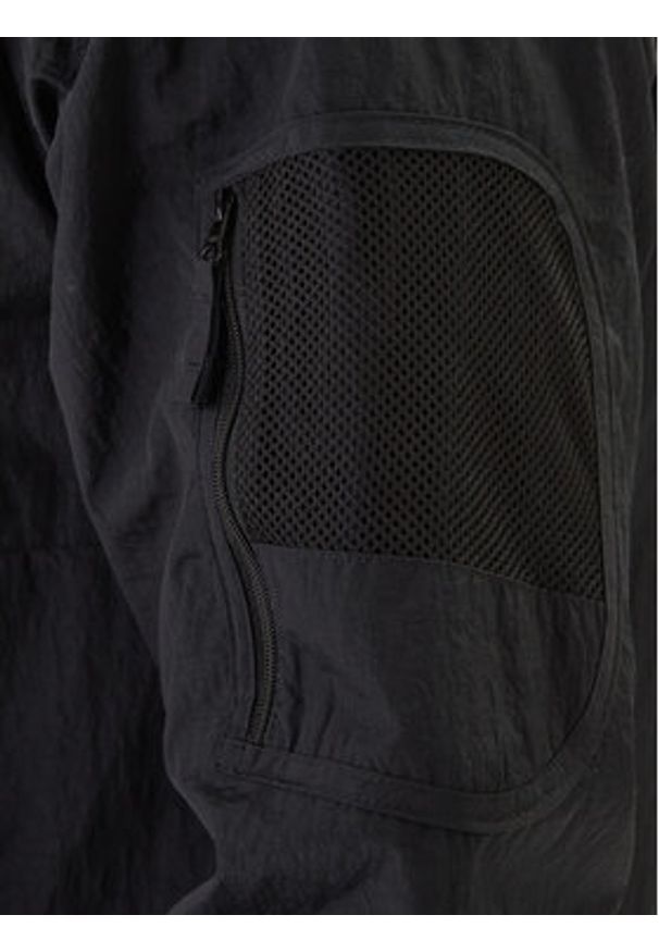 columbia - Columbia Wiatrówka Challenger™ II 2071553 Czarny Regular Fit. Kolor: czarny. Materiał: syntetyk