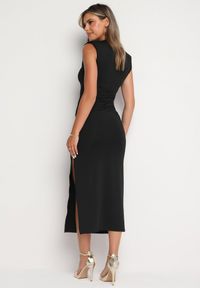 Born2be - Czarna Dopasowana Sukienka Bodycon z Rozcięciem Jelifea. Okazja: na co dzień. Kolor: czarny. Typ sukienki: bodycon. Styl: casual #6
