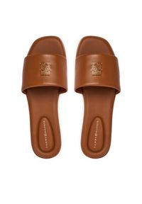 TOMMY HILFIGER - Tommy Hilfiger Klapki Th Logo Hardware Leather Mule FW0FW09292 Brązowy. Kolor: brązowy. Materiał: skóra #4