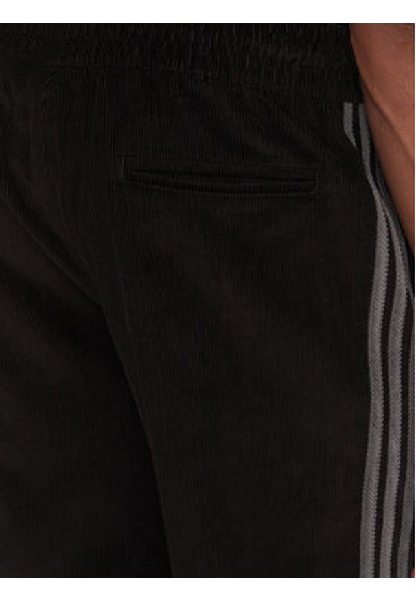 Adidas - adidas Spodnie dresowe Corduroy JX3107 Czarny Regular Fit. Kolor: czarny. Materiał: sztruks, bawełna