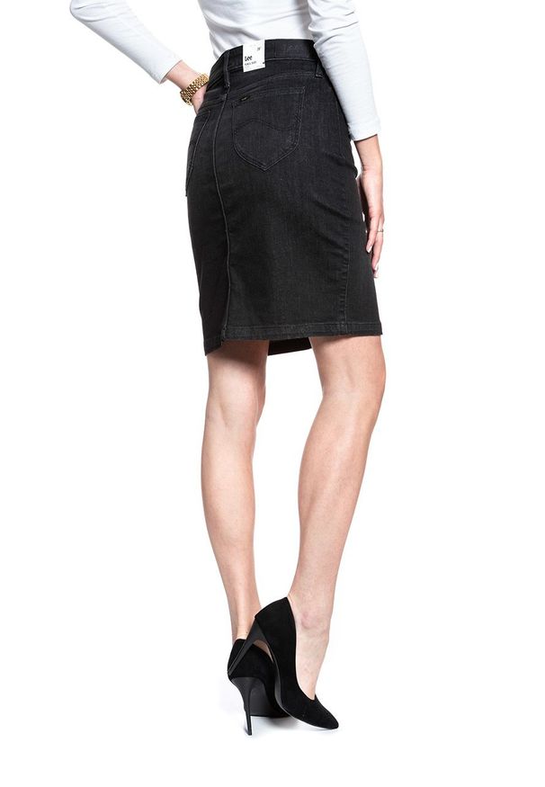 Lee - SPÓDNICA JEANSOWA LEE PENCIL SKIRT BLACK ORRICK L38GDWJN 112108169. Materiał: jeans