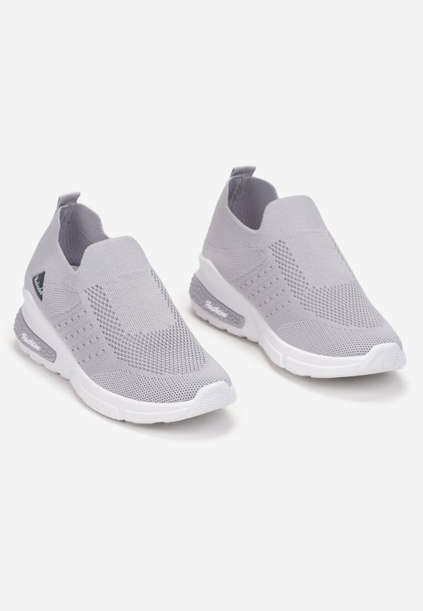 Renee - Szare Buty Sportowe Amathane. Wysokość cholewki: przed kostkę. Zapięcie: bez zapięcia. Kolor: szary. Materiał: materiał. Szerokość cholewki: normalna. Wzór: aplikacja. Obcas: na koturnie