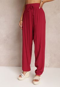 Renee - Bordowe Spodnie z Wiskozy z Gumką w Pasie Stetia. Okazja: na co dzień. Kolor: czerwony. Materiał: wiskoza. Styl: casual, elegancki